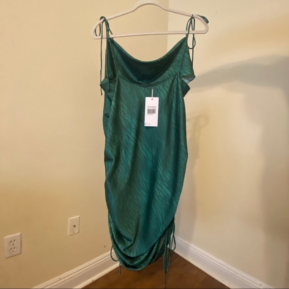 Oh Polly zebra Emerald dress - Picture 3 of 4